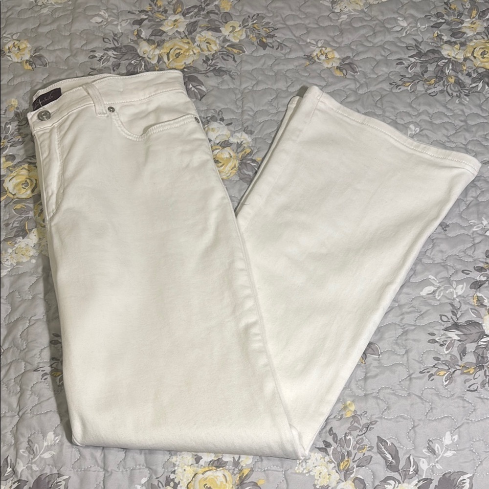 Gloria Vanderbilt Women's White Straight Leg Jeans - Picture 2 of 9